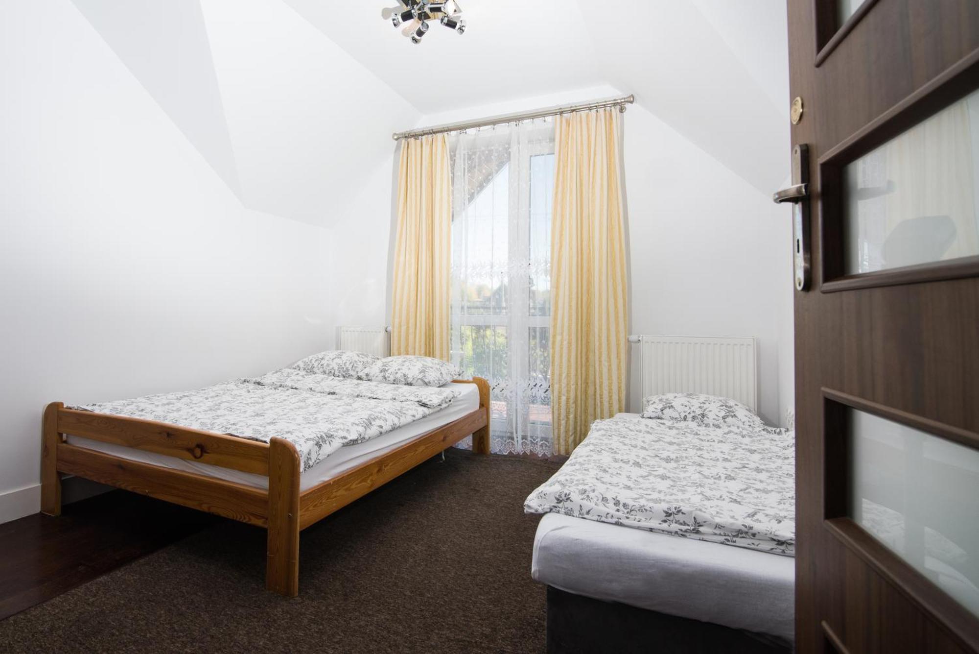 Hotel Hubertus Wola Rzedzinska Zimmer foto