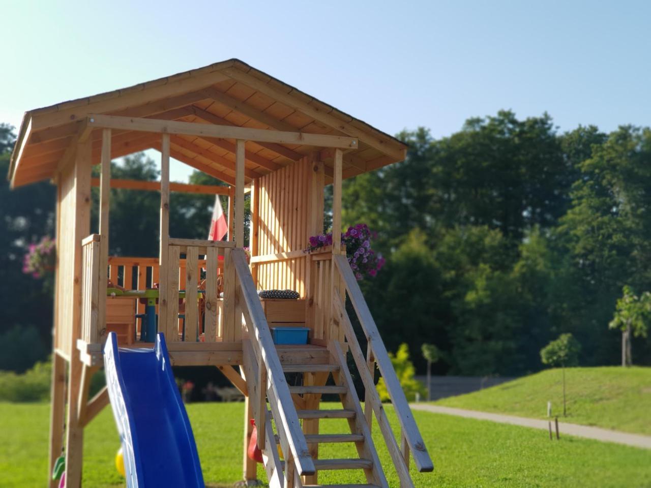 Hotel Hubertus Wola Rzedzinska Exterior foto